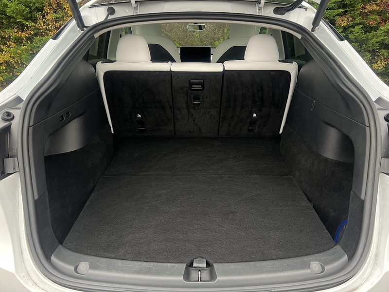 Tesla Model Y (Dual Motor) Long Range SUV 5dr Electric Auto 4WDE (384 bhp) | PAN ROOF|PRIVACY|R/CAM SUV Automatic - U10837