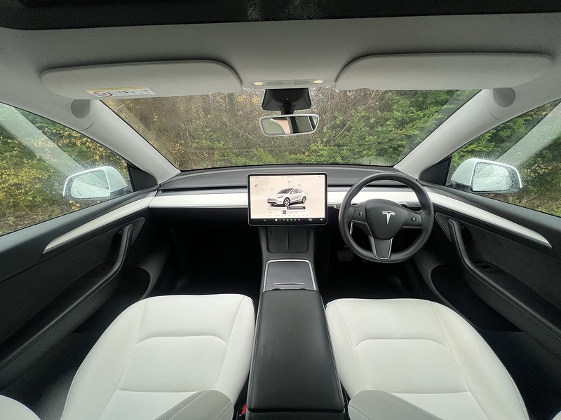 Tesla Model Y (Dual Motor) Long Range SUV 5dr Electric Auto 4WDE (384 bhp) | PAN ROOF|PRIVACY|R/CAM SUV Automatic - U10837