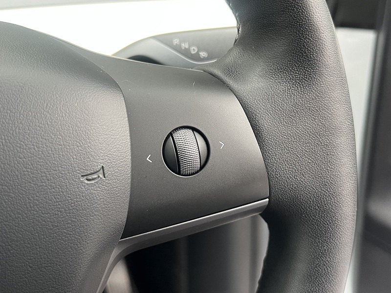 Tesla Model Y (Dual Motor) Long Range SUV 5dr Electric Auto 4WDE (384 bhp) | PAN ROOF|PRIVACY|R/CAM SUV Automatic - U10837