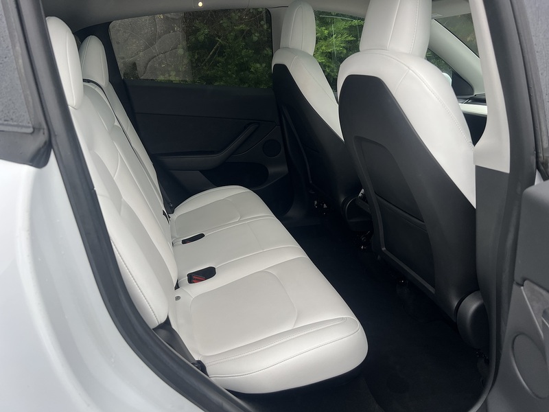 Tesla Model Y (Dual Motor) Long Range SUV 5dr Electric Auto 4WDE (384 bhp) | PAN ROOF|PRIVACY|R/CAM SUV Automatic - U10837