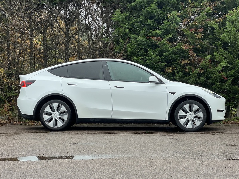 Tesla Model Y (Dual Motor) Long Range SUV 5dr Electric Auto 4WDE (384 bhp) | PAN ROOF|PRIVACY|R/CAM SUV Automatic - U10837