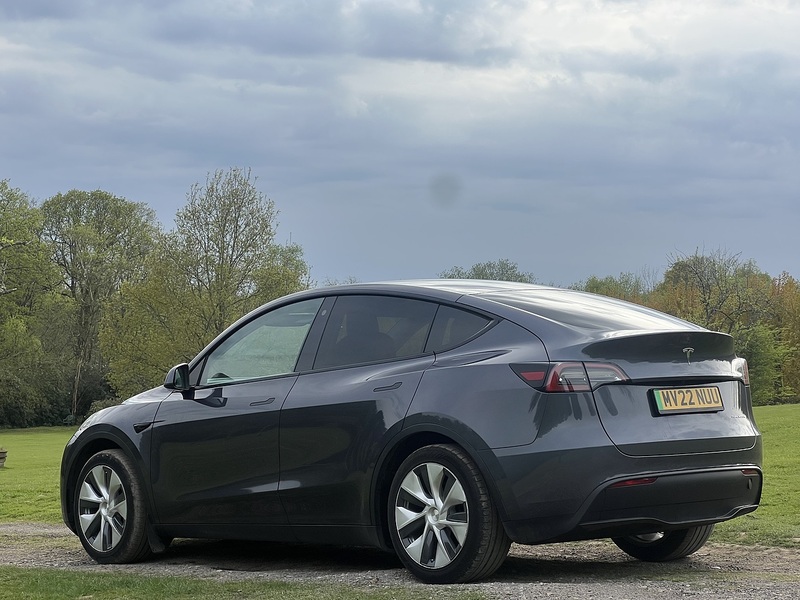 Tesla Model Y (Dual Motor) Long Range SUV 5dr Electric Auto 4WDE (384 bhp) SUV Automatic Electric | 1 PREVIOUS - U10839