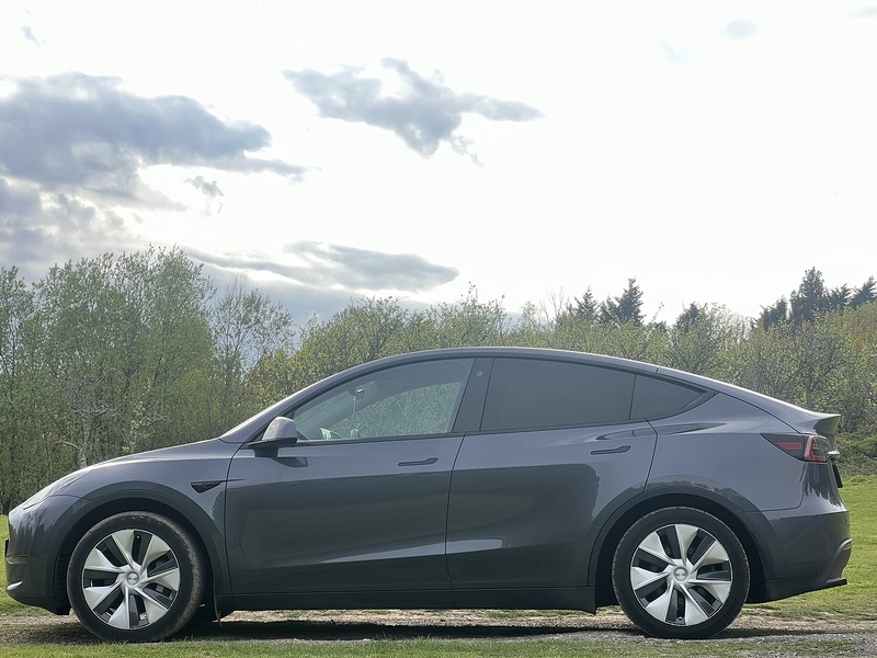 Tesla Model Y (Dual Motor) Long Range SUV 5dr Electric Auto 4WDE (384 bhp) SUV Automatic Electric | 1 PREVIOUS - U10839