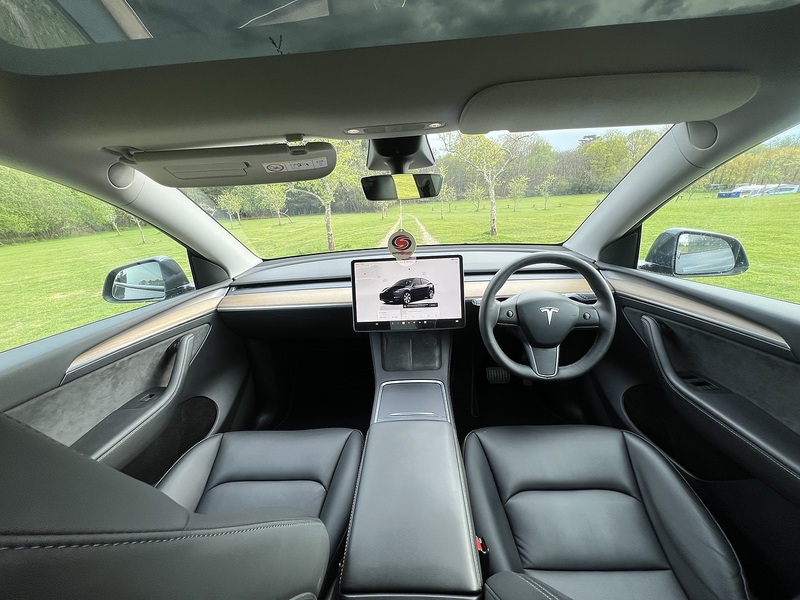 Tesla Model Y (Dual Motor) Long Range SUV 5dr Electric Auto 4WDE (384 bhp) SUV Automatic Electric | 1 PREVIOUS - U10839