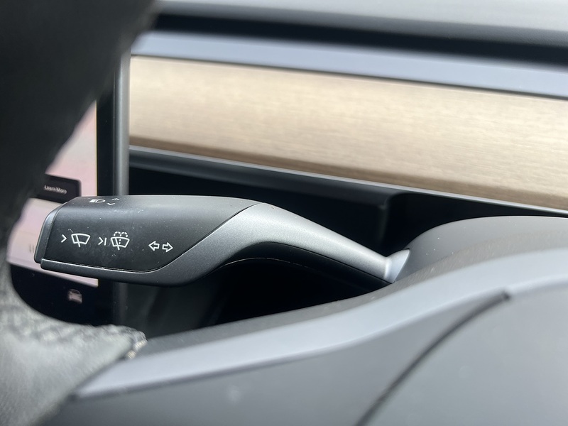 Tesla Model Y (Dual Motor) Long Range SUV 5dr Electric Auto 4WDE (384 bhp) SUV Automatic Electric | 1 PREVIOUS - U10839