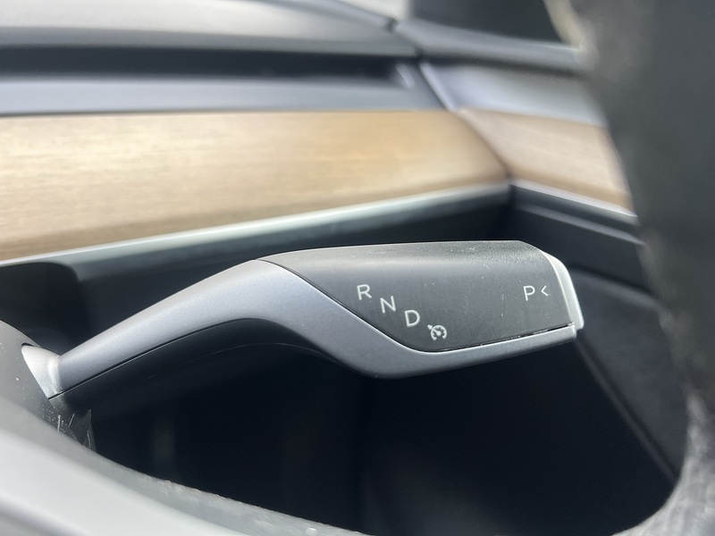 Tesla Model Y (Dual Motor) Long Range SUV 5dr Electric Auto 4WDE (384 bhp) SUV Automatic Electric | 1 PREVIOUS - U10839