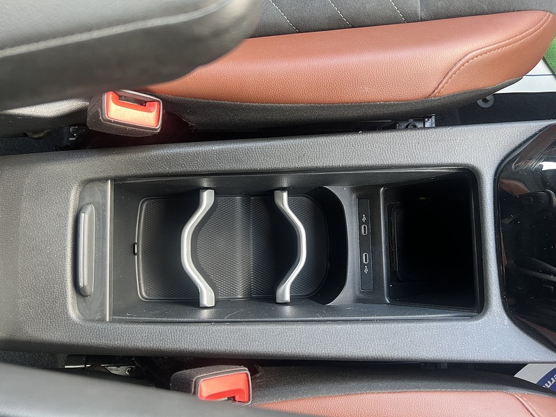 Volkswagen ID.4 Pure 52kWh Life SUV 5dr Electric Auto (148 ps) | 1 FORMER KEEPER| VAT Q - U10840