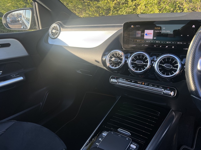 Mercedes-Benz B Class 1.3 B200 AMG Line Edition (Premium Plus) 5dr Petrol 7G-DCT Euro 6 (s/s) (163 ps) - U10842