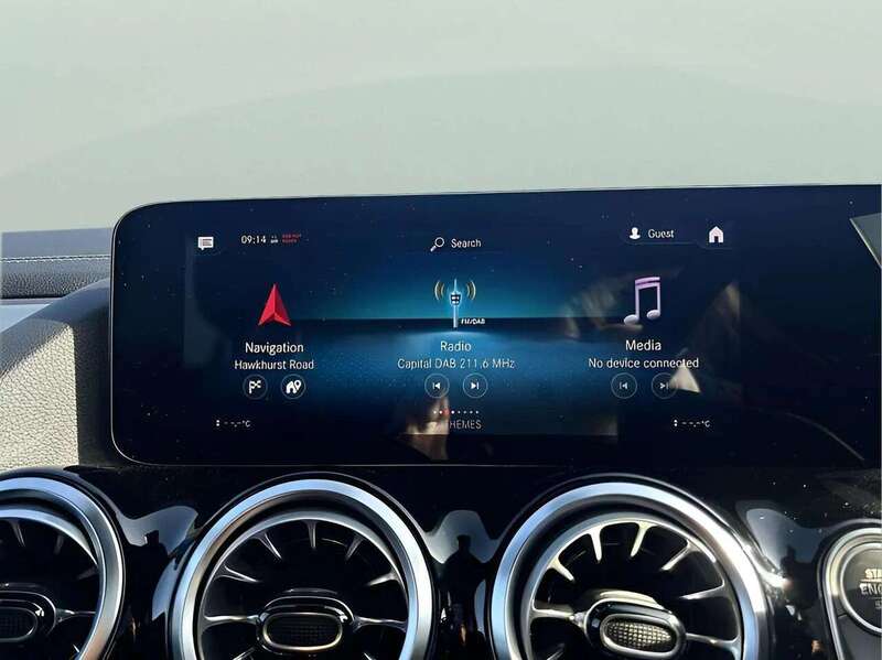 Mercedes-Benz B Class 1.3 B200 AMG Line Edition (Premium Plus) MPV 5dr Petrol 7G-DCT Euro 6 (s/s) (163 ps) MPV Automatic - U10842