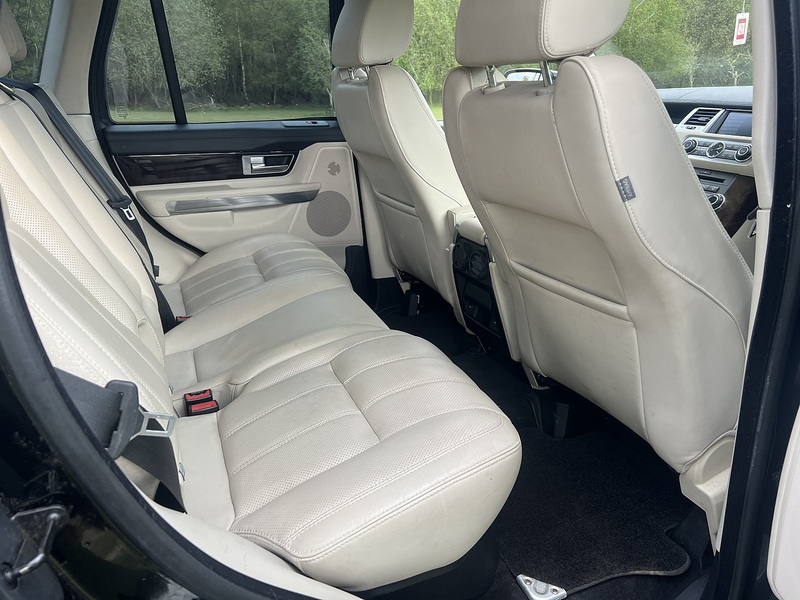 Land Rover Range Rover Sport 3.0 TD V6 HSE SUV 5dr Diesel CommandShift 4WD Euro 4 (245 ps) - U10843