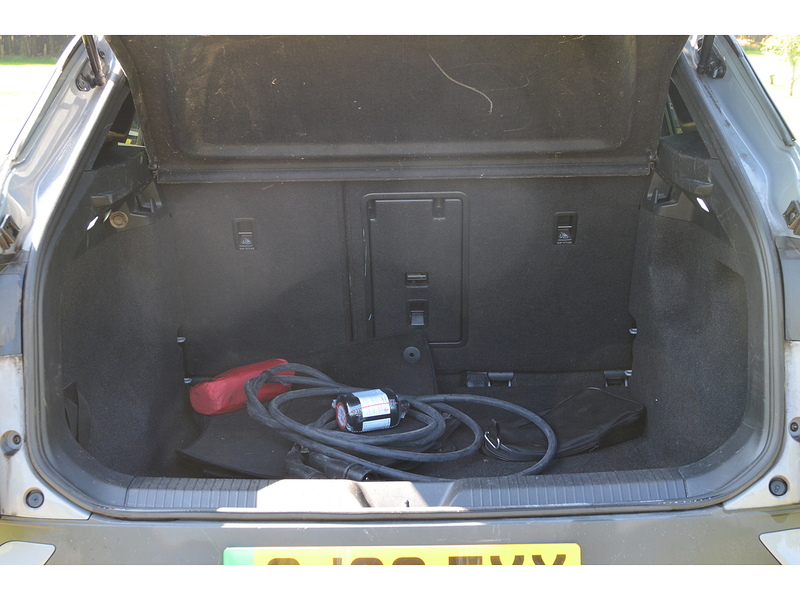 Volkswagen ID.4 Pure 52kWh Life SUV 5dr Electric Auto (148 ps) | 1 FORMER KEEPER|VAT QUALIFYING - U10853