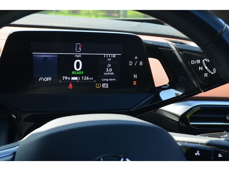 Volkswagen ID.4 Pure 52kWh Life SUV 5dr Electric Auto (148 ps) | 1 FORMER KEEPER|VAT QUALIFYING - U10853