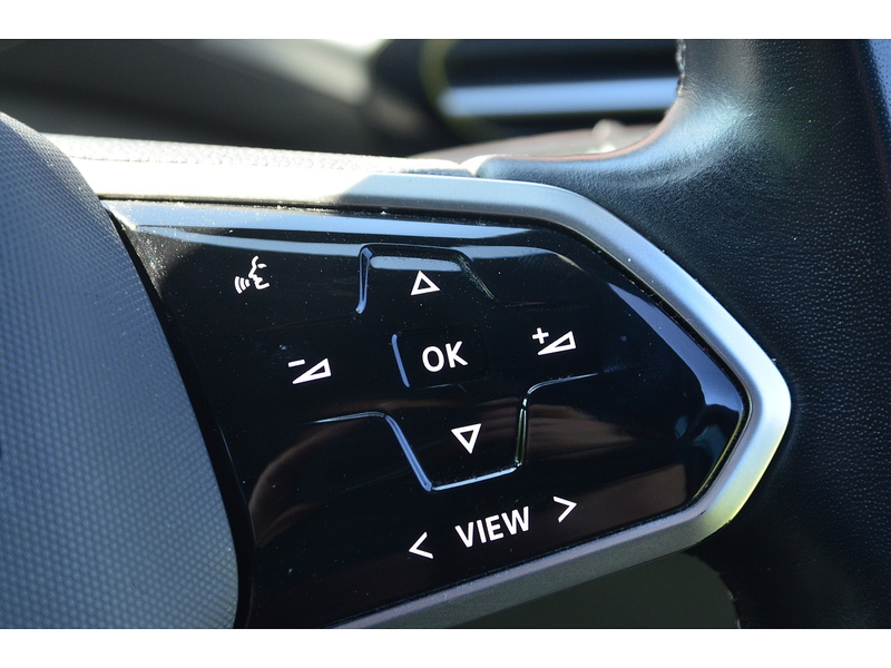 Volkswagen ID.4 Pure 52kWh Life SUV 5dr Electric Auto (148 ps) | 1 FORMER KEEPER|VAT QUALIFYING - U10853