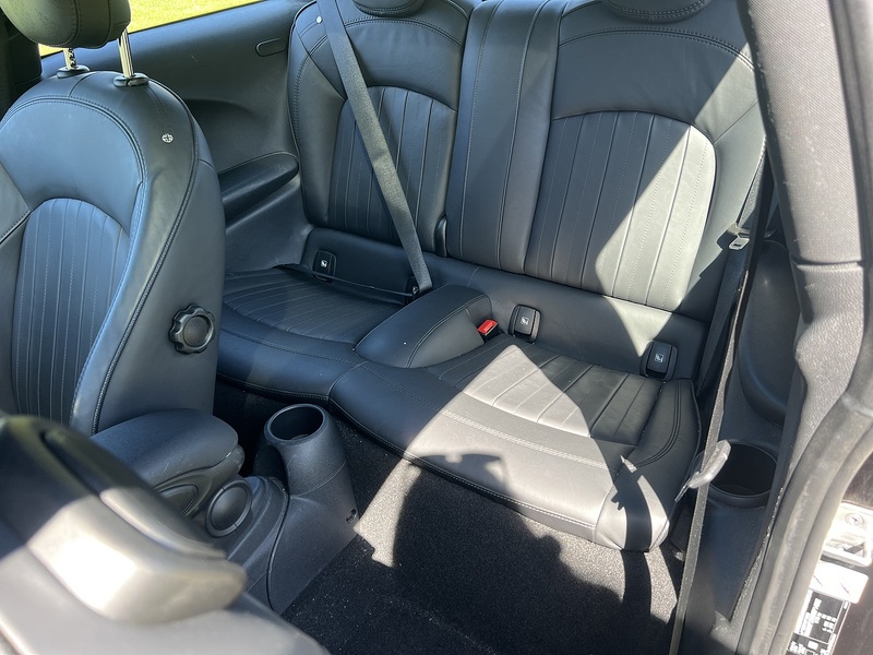 MINI Electric Hatch Cooper SE 32.6kWh Level 3 Hatchback 3dr Electric Auto (184 ps) | 1 FORMER KEEPER|VAT QUALIFYING - U10854
