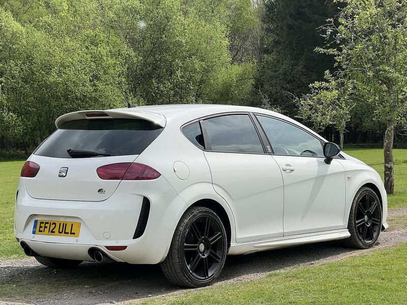 SEAT Leon 2.0 TDI CR FR+ Supercopa Hatchback 5dr Diesel Manual Euro 5 (170 ps) Hatchback Manual Diesel | - U10856