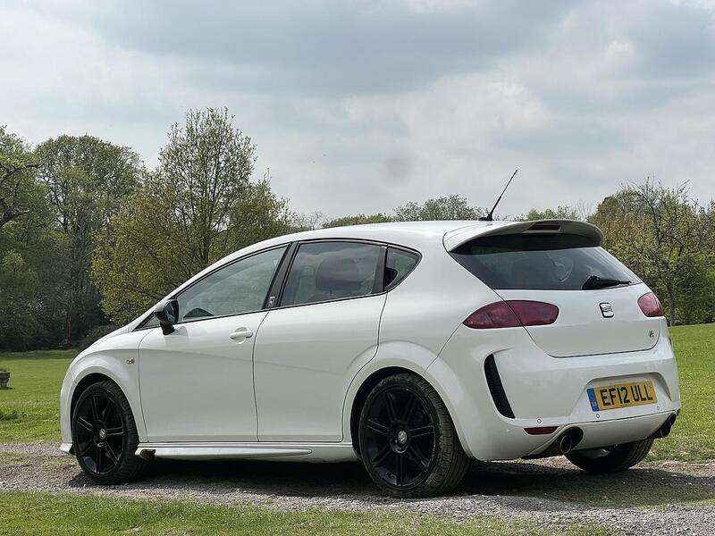 SEAT Leon 2.0 TDI CR FR+ Supercopa Hatchback 5dr Diesel Manual Euro 5 (170 ps) Hatchback Manual Diesel | - U10856