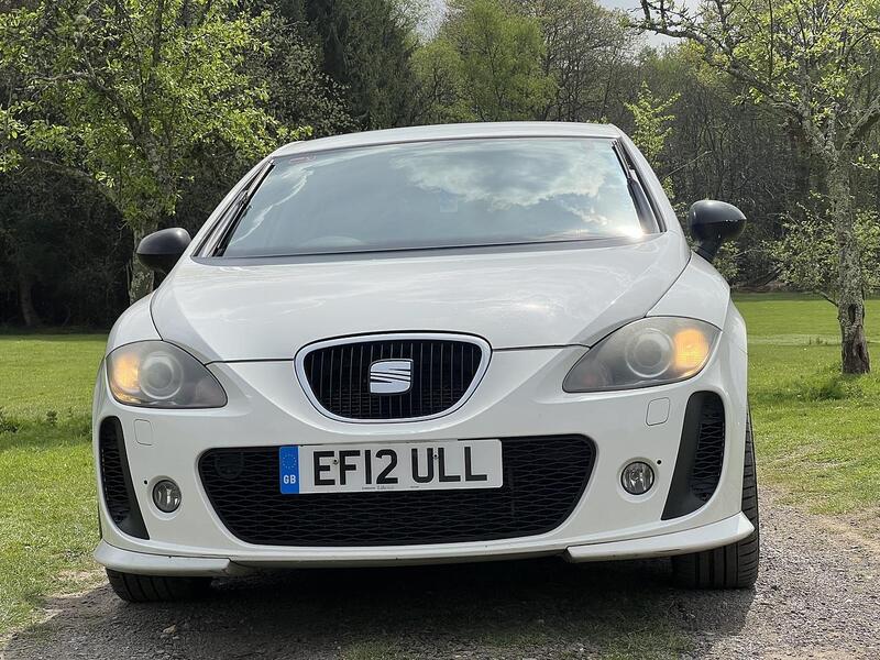 SEAT Leon 2.0 TDI CR FR+ Supercopa Hatchback 5dr Diesel Manual Euro 5 (170 ps) Hatchback Manual Diesel | - U10856