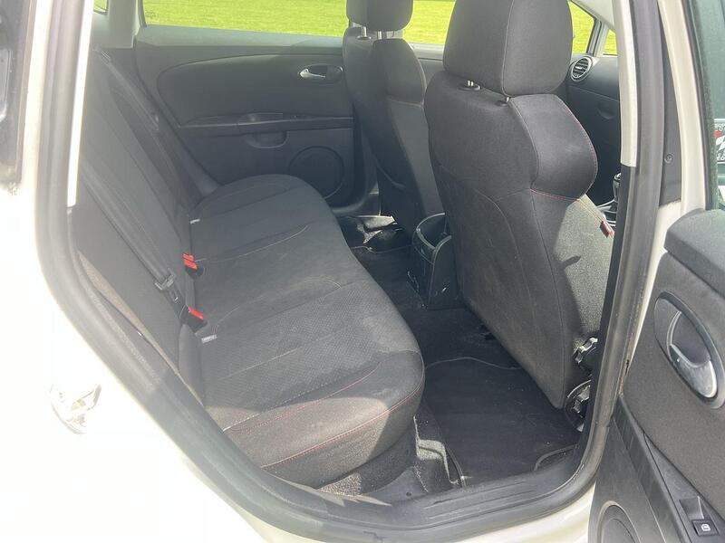 SEAT Leon 2.0 TDI CR FR+ Supercopa Hatchback 5dr Diesel Manual Euro 5 (170 ps) Hatchback Manual Diesel | - U10856