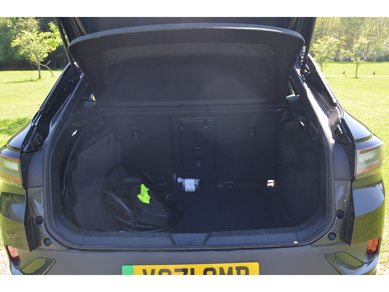 Volkswagen ID.4 Pure 52kWh Life SUV 5dr Electric Auto (148 ps) SUV Automatic Electric | 1 FORMER KEEPER|VAT - U10859