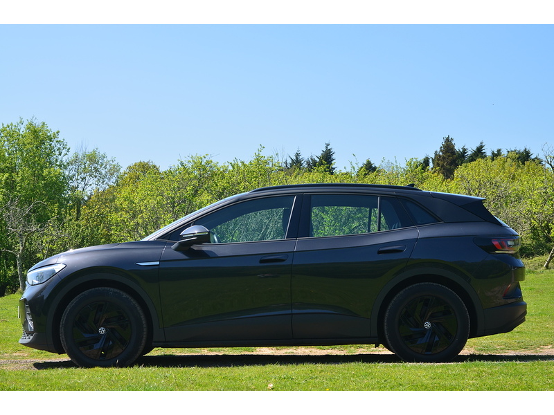 Volkswagen ID.4 Pure 52kWh Life SUV 5dr Electric Auto (148 ps) SUV Automatic Electric | 1 FORMER KEEPER|VAT - U10859