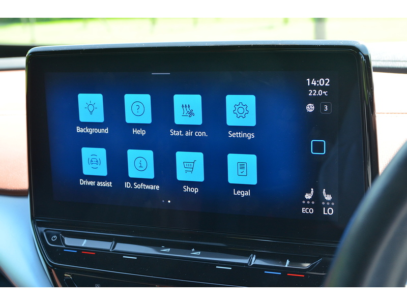 Volkswagen ID.4 Pure 52kWh Life SUV 5dr Electric Auto (148 ps) SUV Automatic Electric | 1 FORMER KEEPER|VAT - U10859