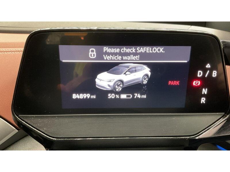 Volkswagen ID.4 Pure 52kWh Life SUV 5dr Electric Auto (148 ps) SUV Automatic Electric | 1 FORMER KEEPER|VAT - U10859