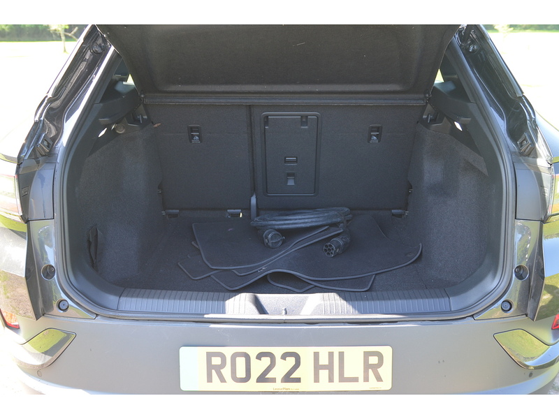 Volkswagen ID.4 Pure 52kWh Life SUV 5dr Electric Auto (148 ps) | 1 FORMER KEEPER|VAT QUALIFYING - U10861