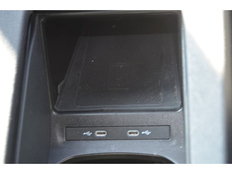 Volkswagen ID.4 Pure 52kWh Life SUV 5dr Electric Auto (148 ps) | 1 FORMER KEEPER|VAT QUALIFYING - U10861