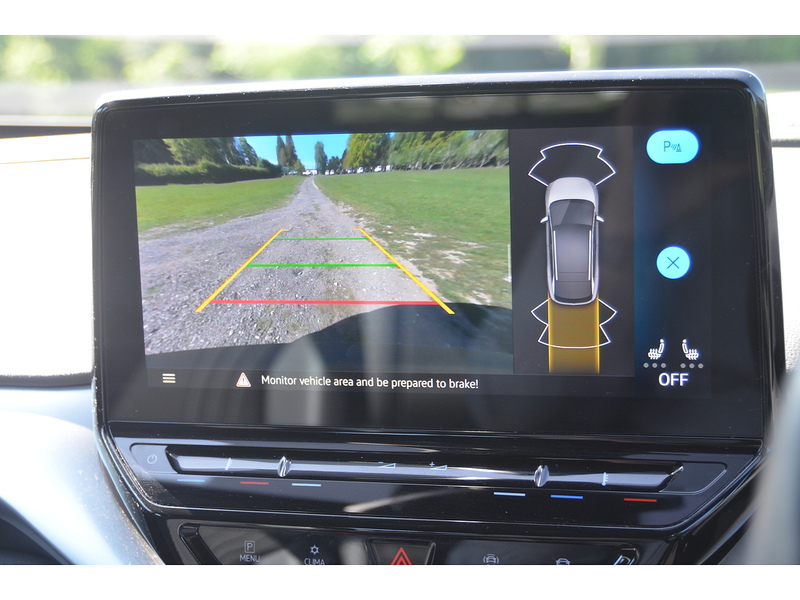 Volkswagen ID.4 Pure 52kWh Life SUV 5dr Electric Auto (148 ps) | 1 FORMER KEEPER|VAT QUALIFYING - U10861