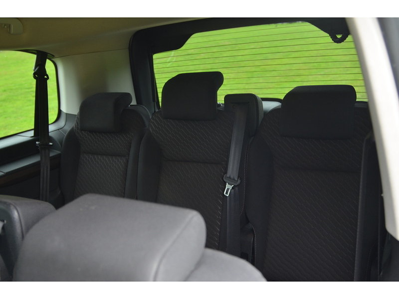 Toyota PROACE Verso 2.0D Family Medium MPV 5dr Diesel Manual MWB Euro 6 (s/s) (8 Seat) (150 ps) | NO VAT|PRIVACY|8 - U10864