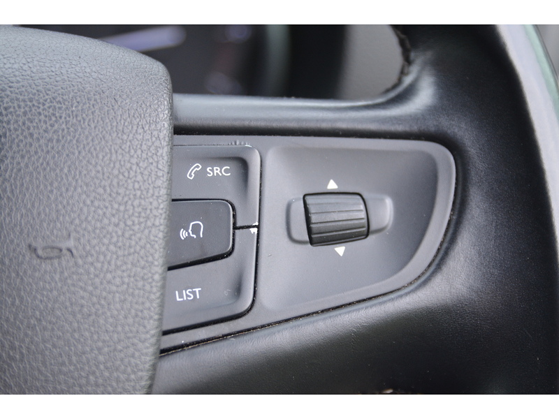 Toyota PROACE Verso 2.0D Family Medium MPV 5dr Diesel Manual MWB Euro 6 (s/s) (8 Seat) (150 ps) | NO VAT|PRIVACY|8 - U10864