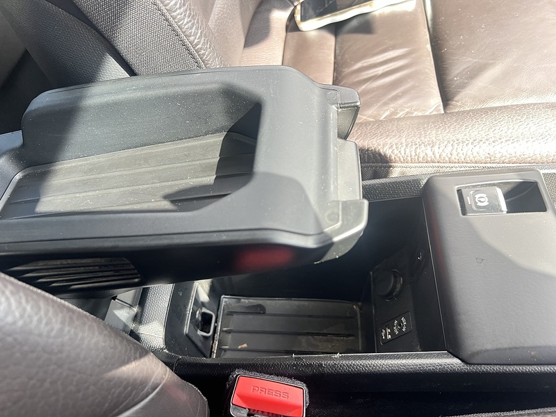 BMW i3 Hatchback 5dr Petrol Plug-in Hybrid Auto Euro 6 (s/s) (Range Extender) (170 ps) - U10868