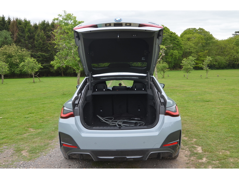 BMW i4 40 83.9kWh M Sport Gran Coupe 5dr Electric Auto eDrive (340 ps) Hatchback Automatic Electric | 1 - U10871