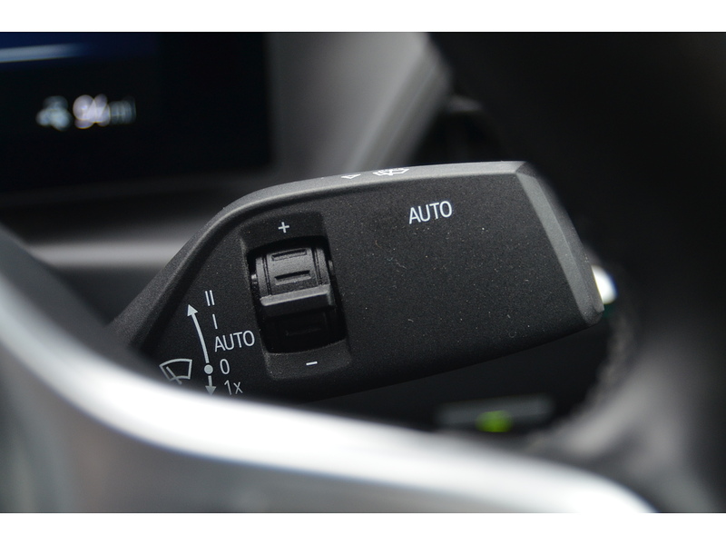 BMW i4 40 83.9kWh M Sport Gran Coupe 5dr Electric Auto eDrive (340 ps) Hatchback Automatic Electric | 1 - U10871