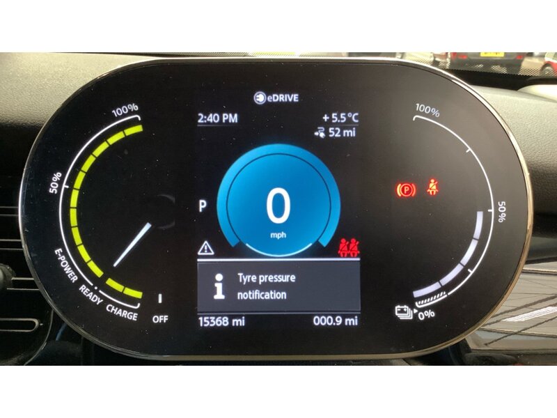 MINI Electric Hatch Cooper SE 32.6kWh Level 1 Hatchback 3dr Electric Auto (184 ps) | 1 FORMER KEEPER|VAT QUALIFYING - U10873