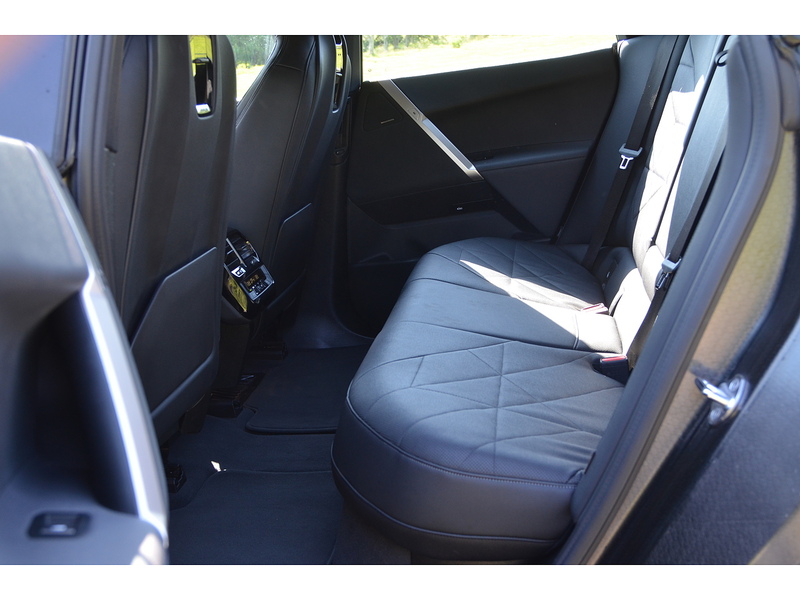 BMW iX 40 76.6kWh M Sport SUV 5dr Electric Auto xDrive (326 ps) SUV Automatic Electric - U10876