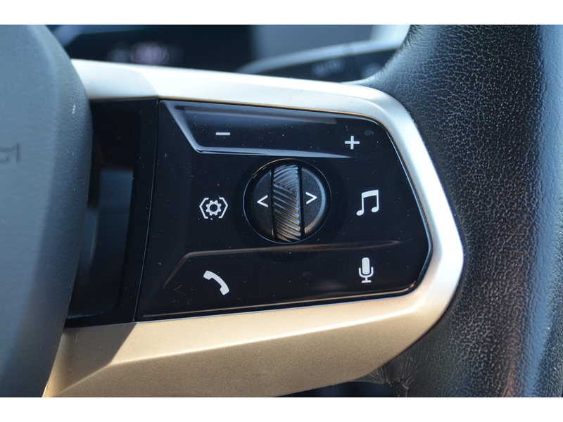 BMW iX 40 76.6kWh M Sport SUV 5dr Electric Auto xDrive (326 ps) SUV Automatic Electric - U10876