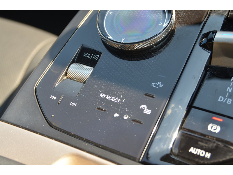 BMW iX 40 76.6kWh M Sport SUV 5dr Electric Auto xDrive (326 ps) SUV Automatic Electric - U10876