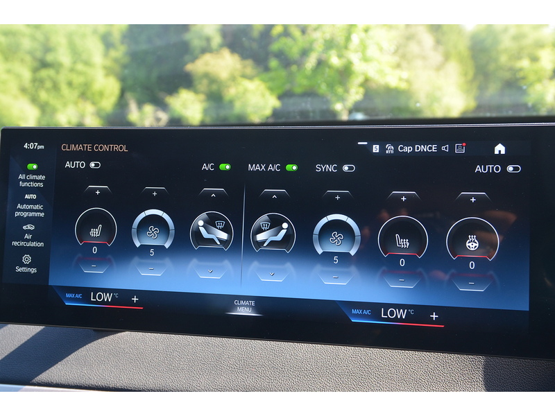 BMW iX 40 76.6kWh M Sport SUV 5dr Electric Auto xDrive (326 ps) SUV Automatic Electric - U10876