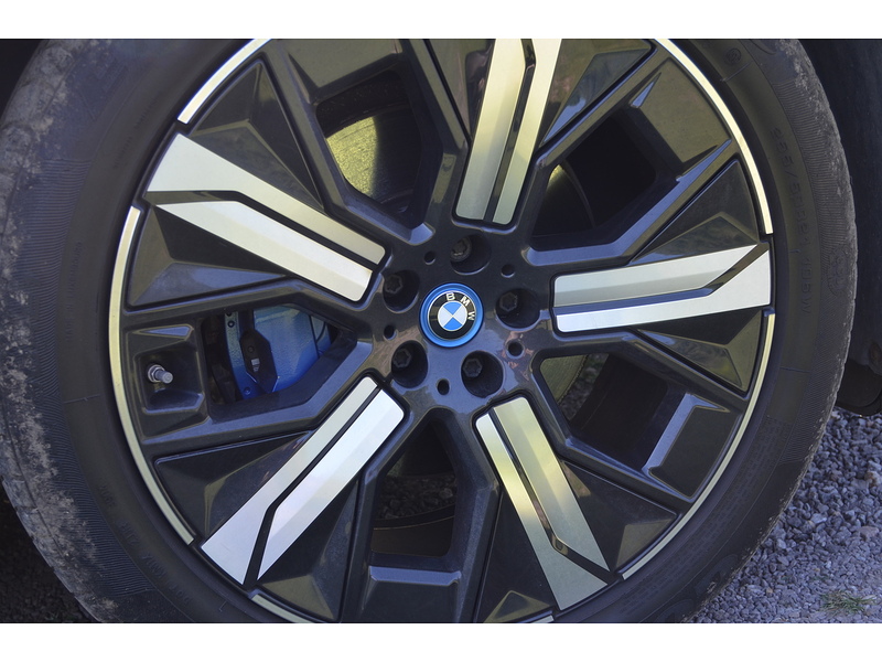 BMW iX 40 76.6kWh M Sport SUV 5dr Electric Auto xDrive (326 ps) SUV Automatic Electric - U10876