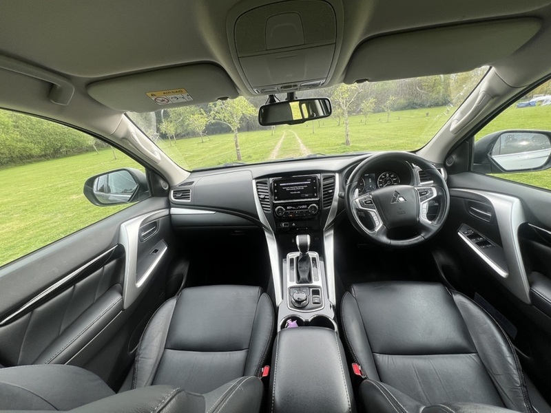 Mitsubishi Shogun Sport 2.4D 3 SUV 5dr Diesel Auto 4WD Euro 6 (181 ps) SUV Automatic Diesel | 1 FORMER KEEPER|VAT QUALIFYING - U10879