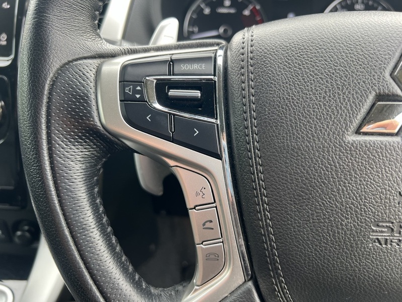 Mitsubishi Shogun Sport 2.4D 3 SUV 5dr Diesel Auto 4WD Euro 6 (181 ps) SUV Automatic Diesel | 1 FORMER KEEPER|VAT QUALIFYING - U10879