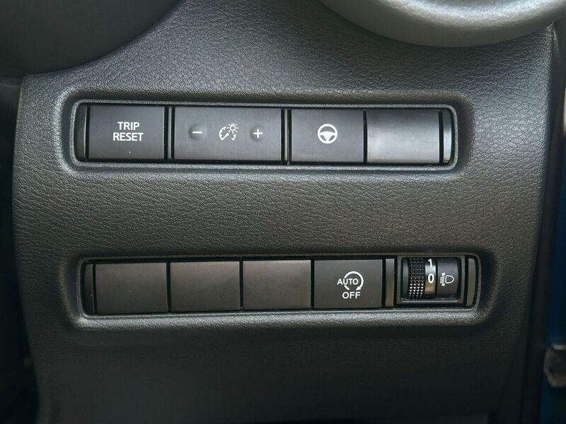 Nissan Juke 1.0 DIG-T Tekna SUV 5dr Petrol DCT Auto Euro 6 (s/s) (114 ps) SUV Automatic Petrol | - U10882