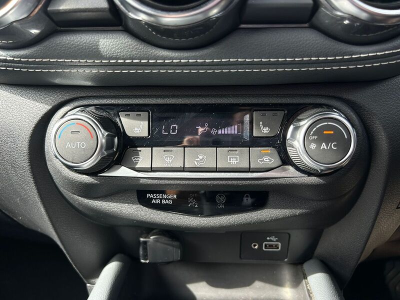 Nissan Juke 1.0 DIG-T Tekna SUV 5dr Petrol DCT Auto Euro 6 (s/s) (114 ps) SUV Automatic Petrol | - U10882