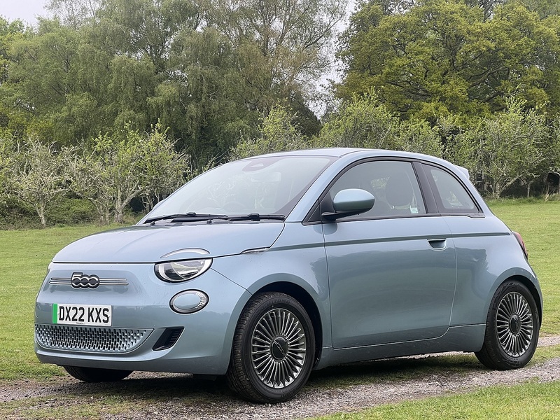 Fiat 500e 42kWh Icon Hatchback 3dr Electric Auto (118 ps) | APPLE|1 FORMER KEEPER|VATQ - U10884