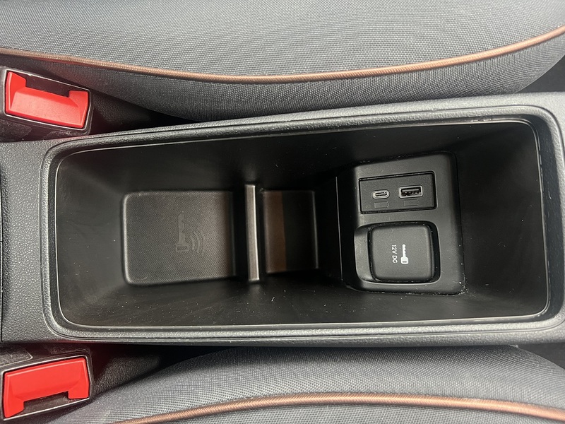 Fiat 500e 42kWh Icon Hatchback 3dr Electric Auto (118 ps) | APPLE|1 FORMER KEEPER|VATQ - U10884