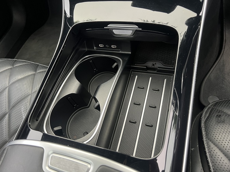 Mercedes-Benz S Class 3.0 S580Le V6 28.6kWh AMG Line (Premium) Saloon 4dr Petrol Plug-in Hybrid G-Tronic+ Euro 6 (s/s) - U10885