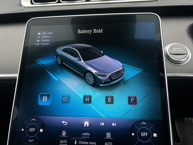 Mercedes-Benz S Class 3.0 S580Le V6 28.6kWh AMG Line (Premium) Saloon 4dr Petrol Plug-in Hybrid G-Tronic+ Euro 6 (s/s) - U10885