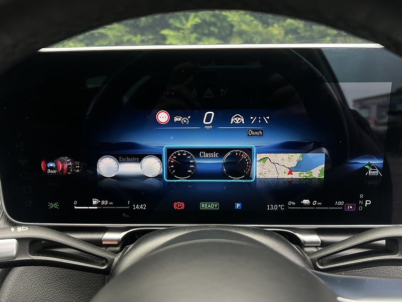 Mercedes-Benz S Class 3.0 S580Le V6 28.6kWh AMG Line (Premium) Saloon 4dr Petrol Plug-in Hybrid G-Tronic+ Euro 6 (s/s) - U10885