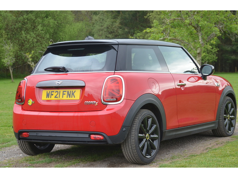 MINI Electric Hatch Cooper SE 32.6kWh Level 2 Hatchback 3dr Electric Auto (184 ps) Hatchback Automatic Electric | - U10887